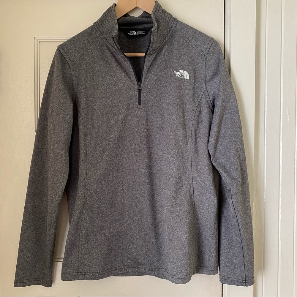 North Face Women’s 3/4 Zip long sleeve